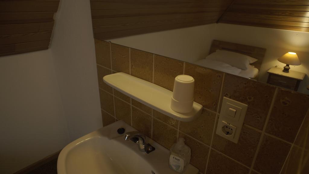 Faehrhaus Hotel ヴァルツフート＝ティンゲン 部屋 写真