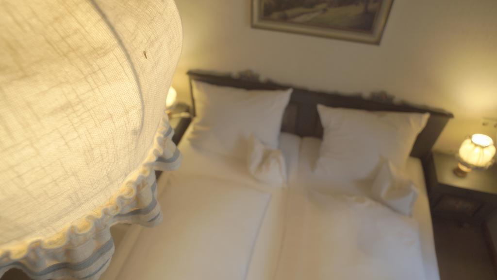 Faehrhaus Hotel ヴァルツフート＝ティンゲン エクステリア 写真